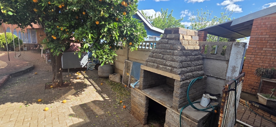4 Bedroom Property for Sale in New Park Northern Cape